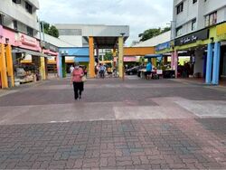 Ang Mo Kio Avenue 8 (D20), Shop House #622081201